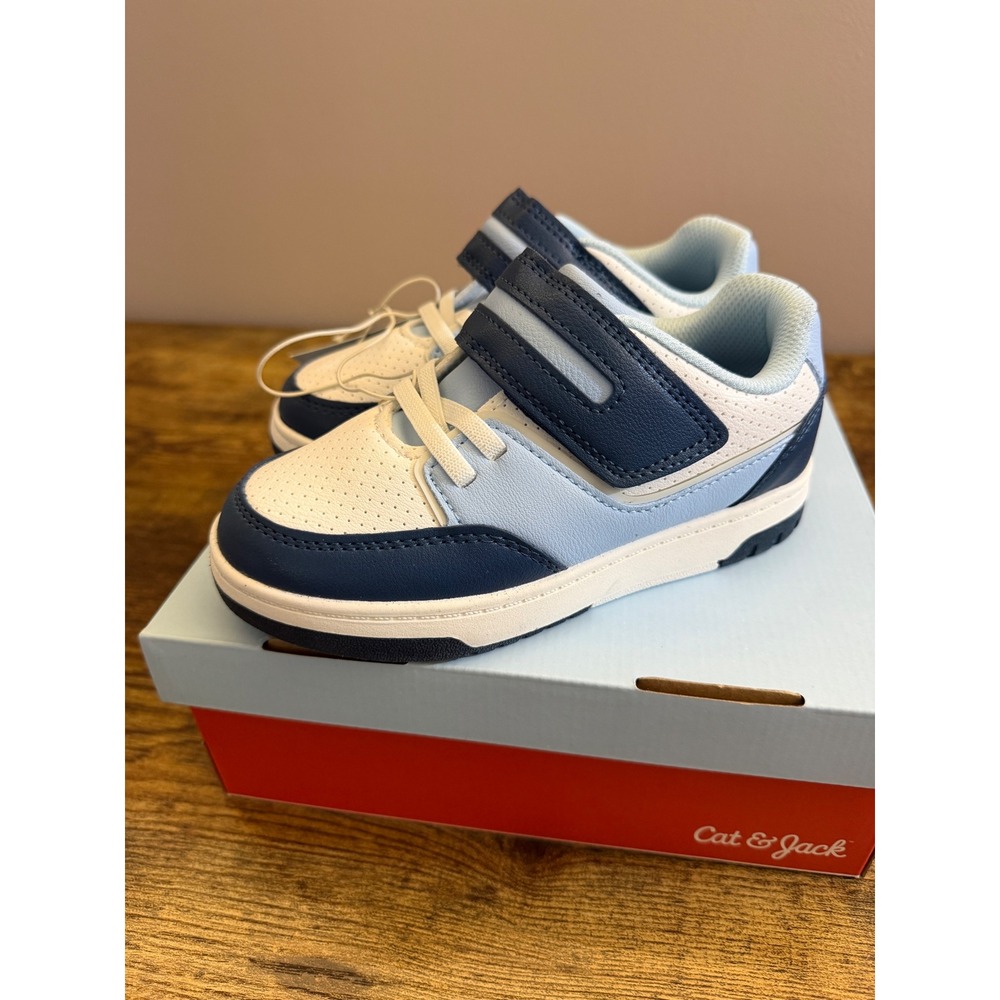 Cat & Jack Hudson Toddler Boys Size 11 Blue White Hook Loop Sneakers NWT Box